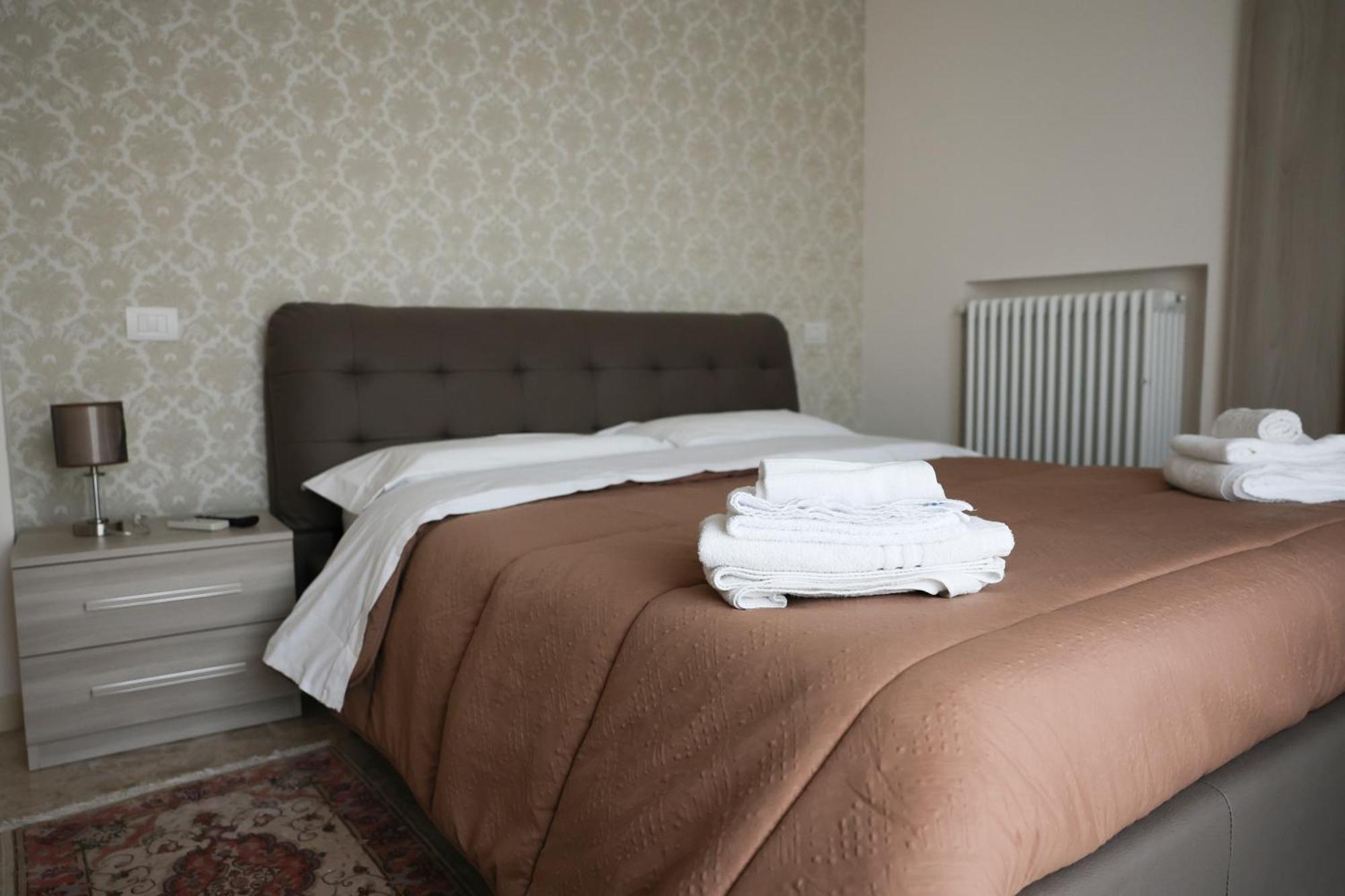 Blancohouse - Berto Luxury Rimini Centro Storico Apartment Ngoại thất bức ảnh